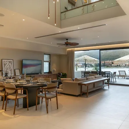 Seaside By Brown *