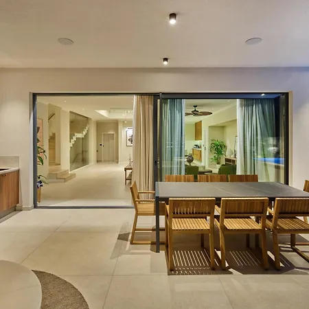 Villa Seaside By Brown