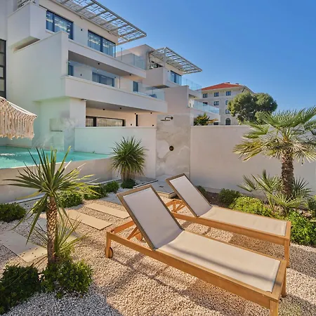 Seaside By Brown Vila