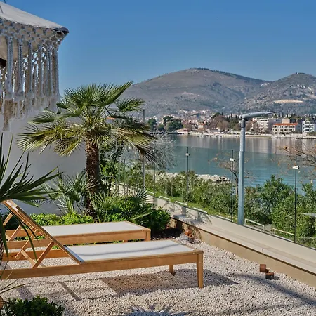 Seaside By Brown Vila Trogir