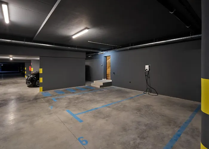 Seaside By Brown Vila *