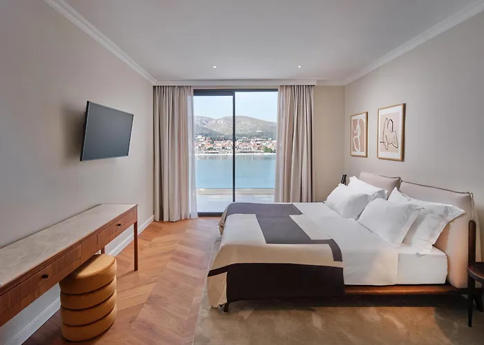 Seaside By Brown Trogir