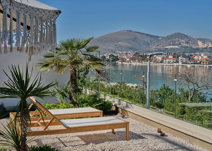 Seaside By Brown Vila Trogir