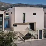 فيلة Seaside By Brown *