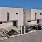 Seaside By Brown *