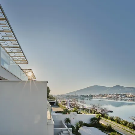 Villa Seaside By Brown *