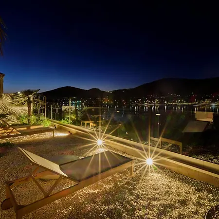 Villa Seaside By Brown Trogir