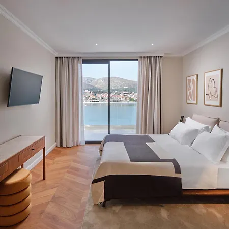 Seaside By Brown Trogir