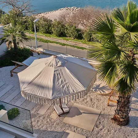 Villa Seaside By Brown