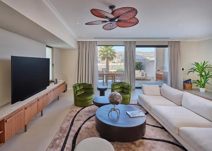 Seaside By Brown Villa *