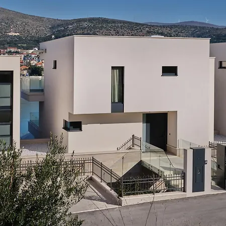 וילה Seaside By Brown *